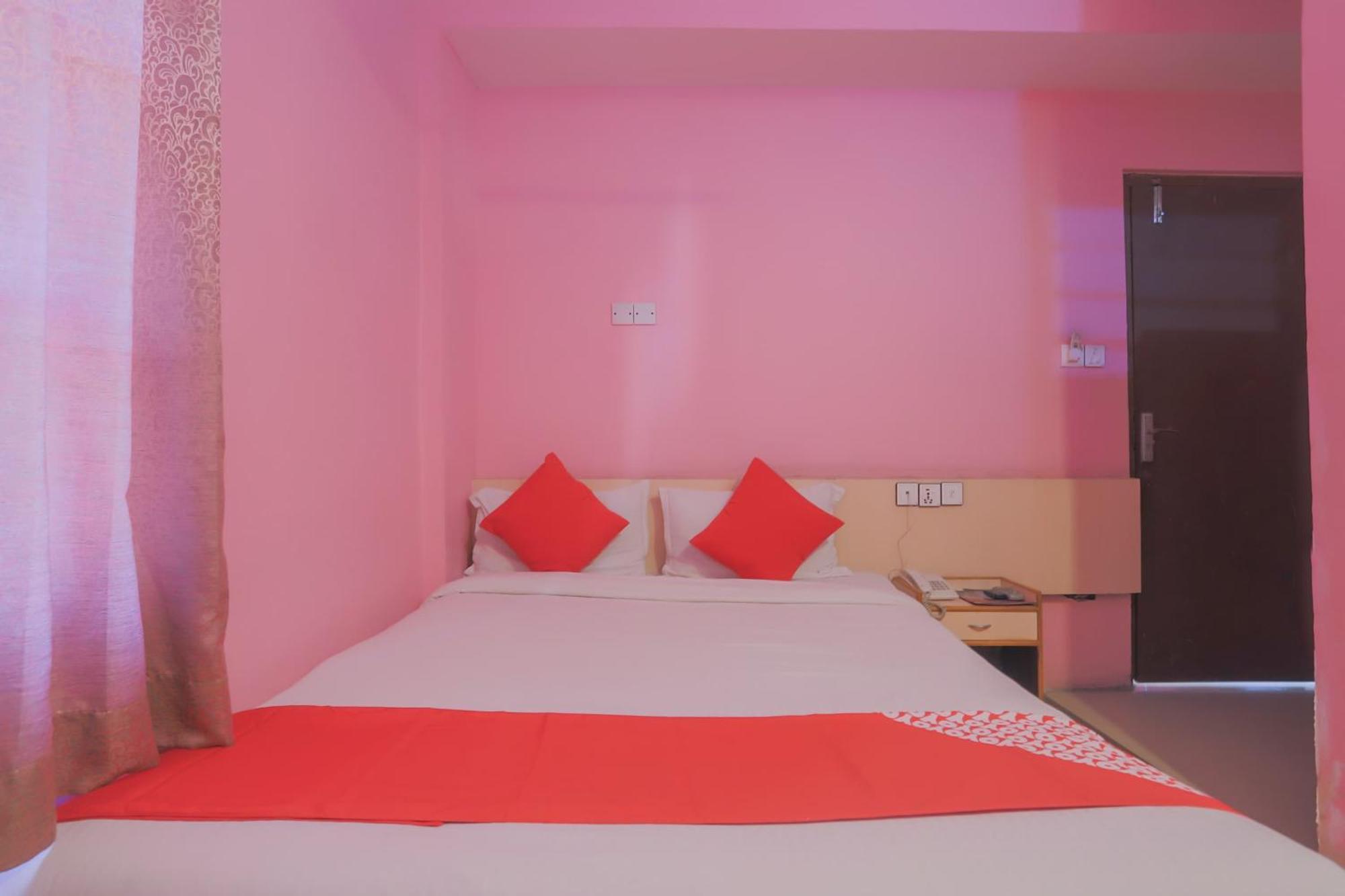 Oyo 789 Hotel Shivam Plaza Kathmandu Exterior foto